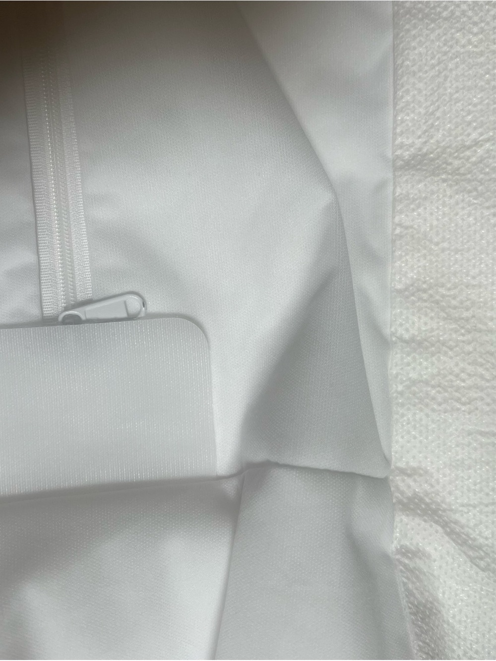 White Zippered Allergy Mattress Cover